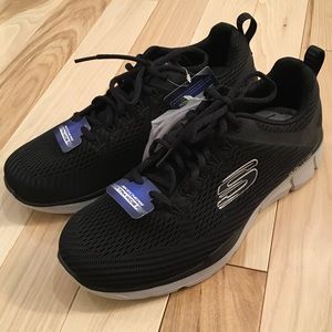 NWT Skechers EQUALIZER 3.0 SNEAKER - MEN'S Size 8 Extra Wide Fit